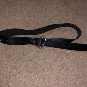 Black heart belt